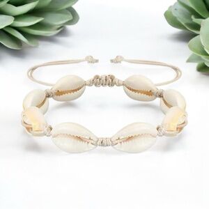 NWT Boho Seashell Adjustable Bracelet/Ankle Bracelet